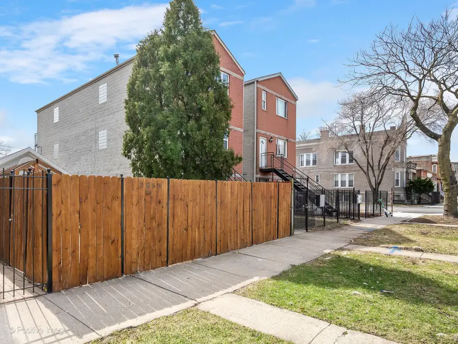 2855 W Arthington Street, Chicago, IL 60612 - #2
