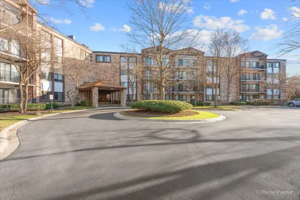 Address Withheld By Seller, Mount Prospect, IL 60056