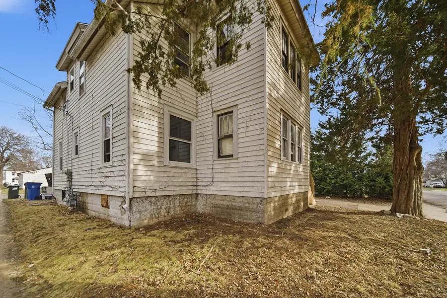 506 Ave F, Sterling, IL 61081 - #3