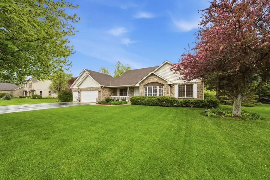 706 Silver Glen Road, McHenry, IL 60050 - #3