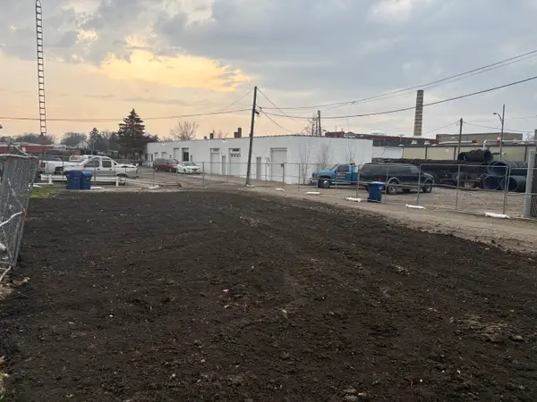 713 E Lincoln Highway, DeKalb, IL 60115