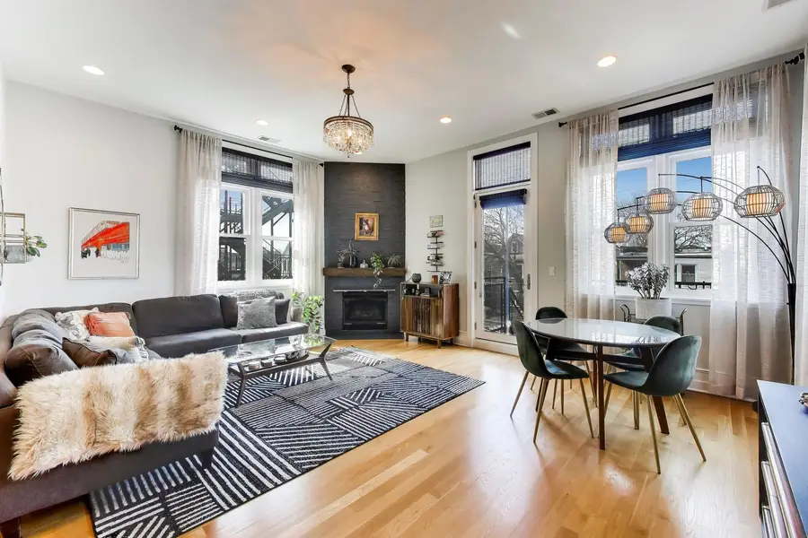 4842 N Damen Avenue #3, Chicago, IL 60625 - #2