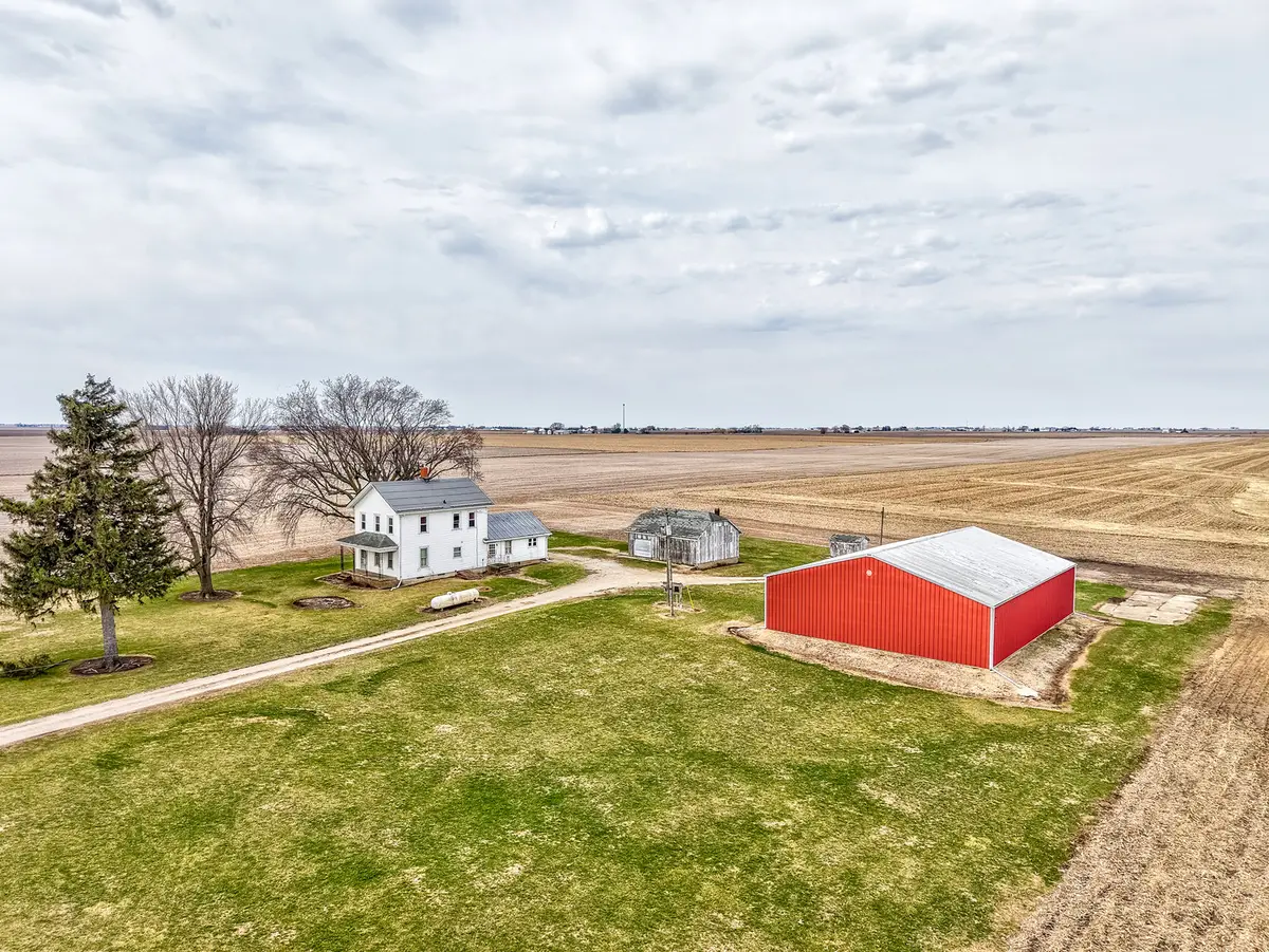 3865 E 1553rd Road, Earlville, IL 60518 - #1