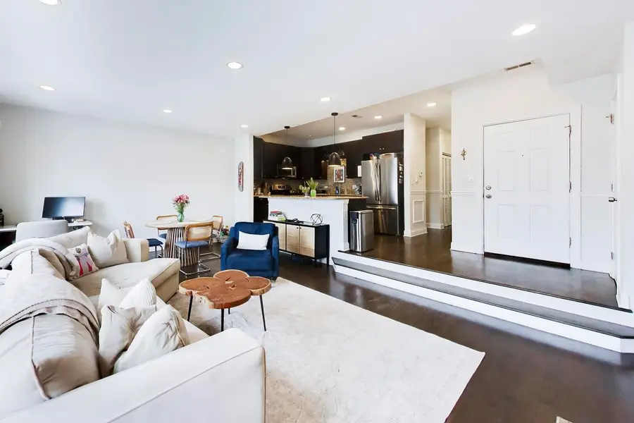 1402 W Grand Avenue #3, Chicago, IL 60642 - #2