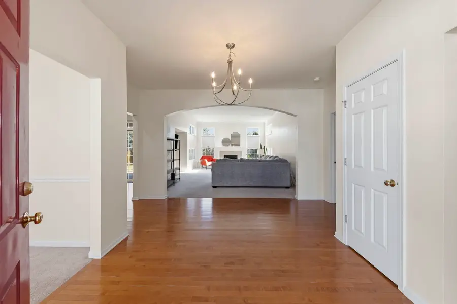 2132 Colonial Street, Aurora, IL 60503 - #3