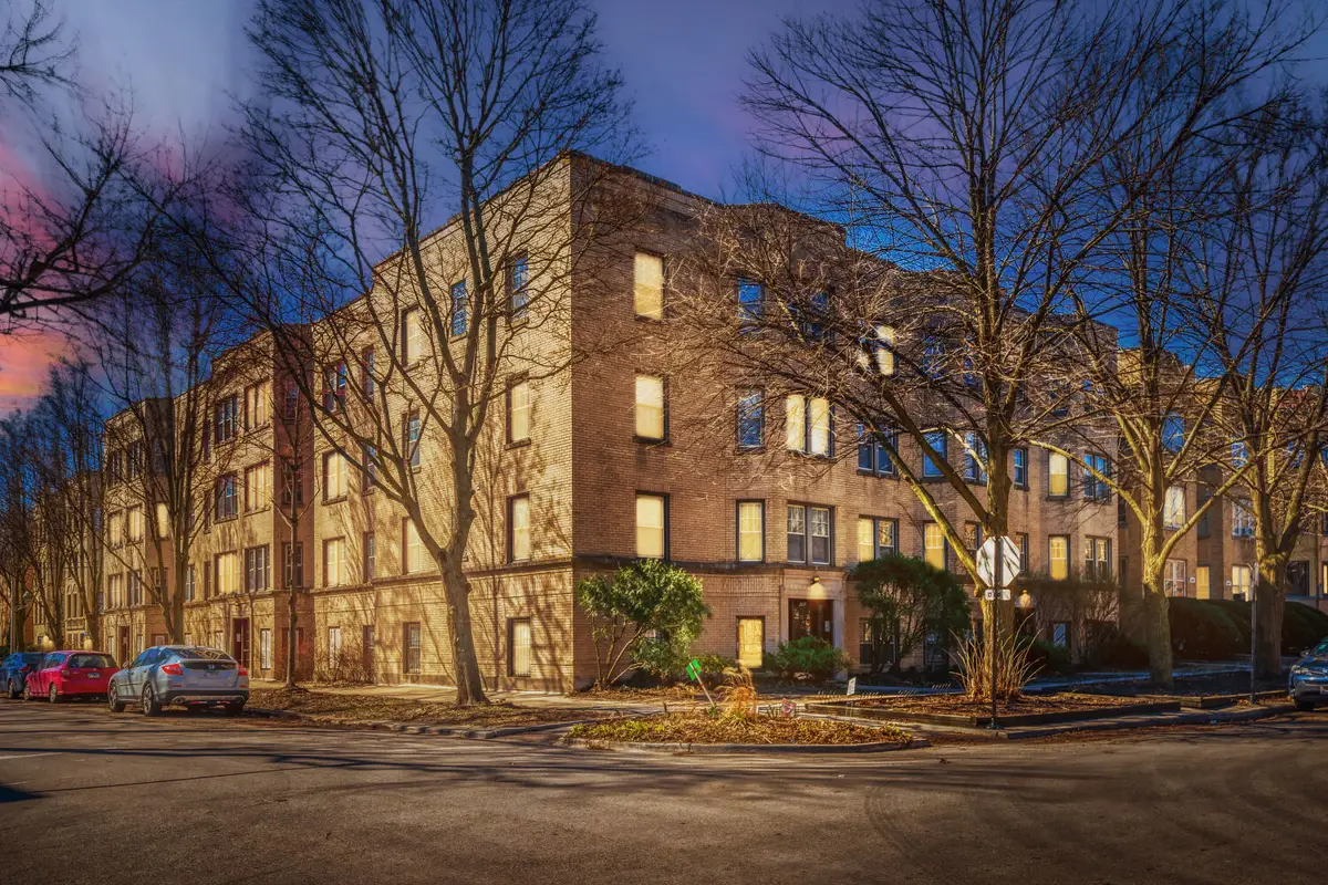 2033 W Fargo Avenue #2, Chicago, IL 60645 - #1