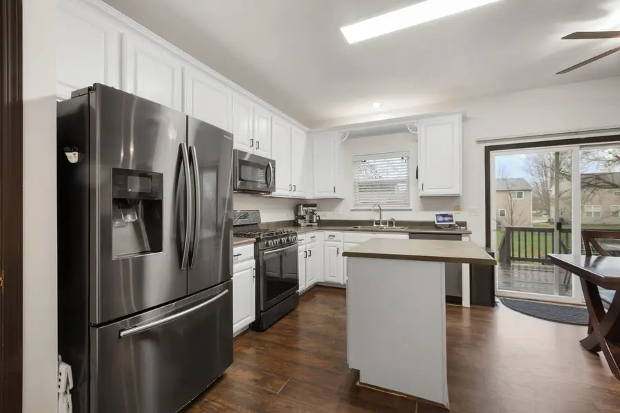 75 Woodland Park Circle, Gilberts, IL 60136 - #3