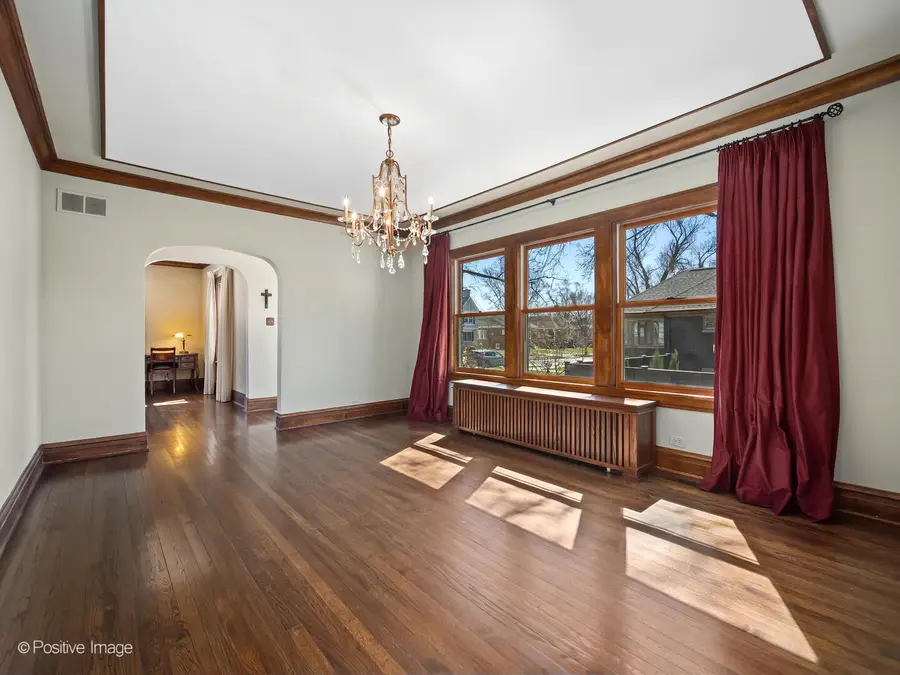 652 S Fairview Avenue, Elmhurst, IL 60126 - #3