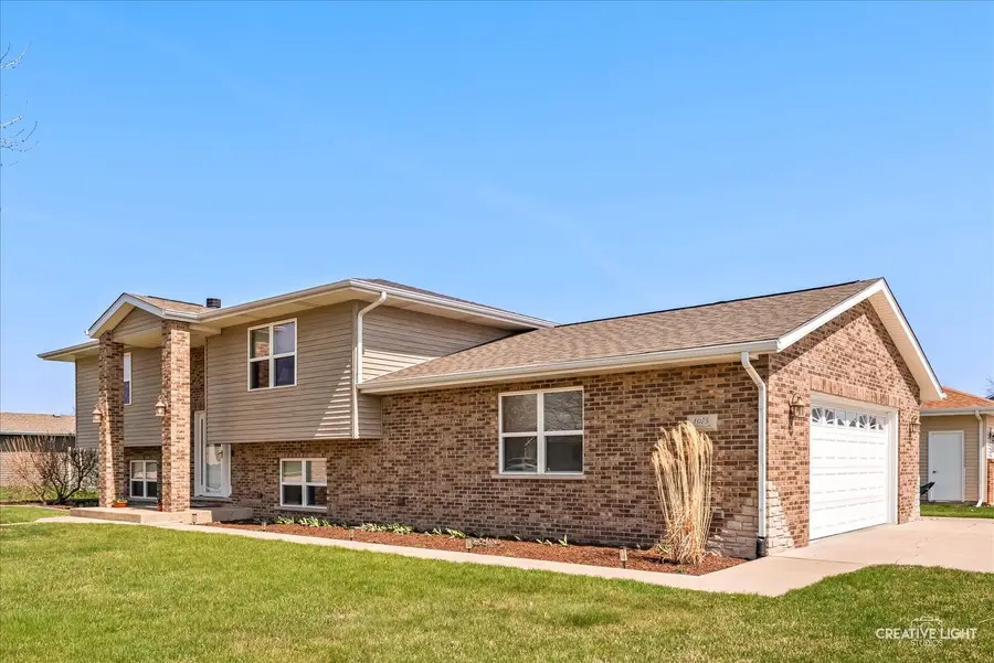 1075 S Illinois Street, Coal City, IL 60416 - #2