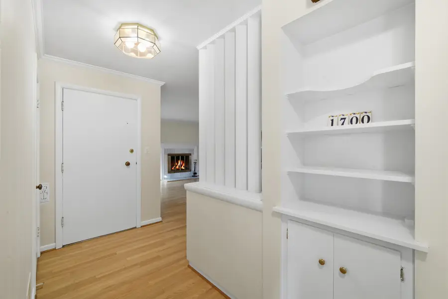 1700 Marguerite Street, Park Ridge, IL 60068 - #3