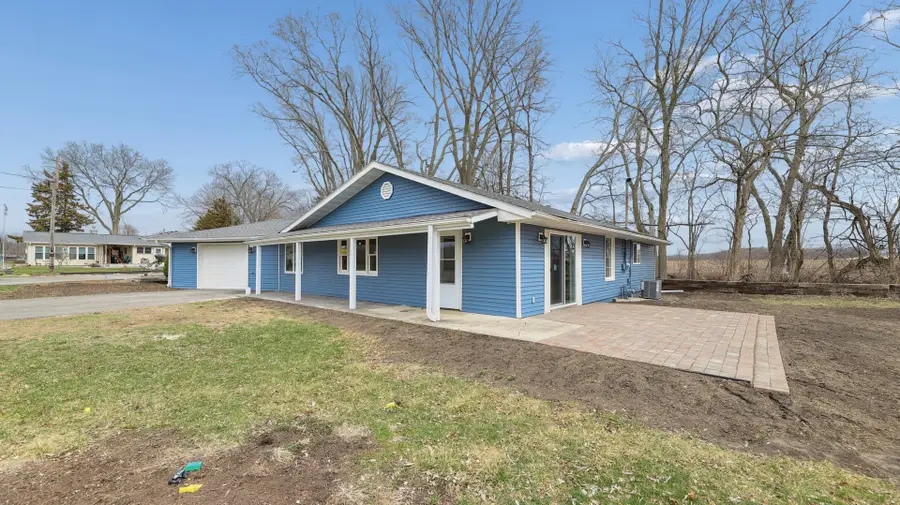 1624 Chicago Street, Dixon, IL 61021 - #3