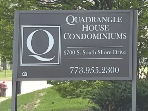 6700 S South Shore Drive #4G, Chicago, IL 60649