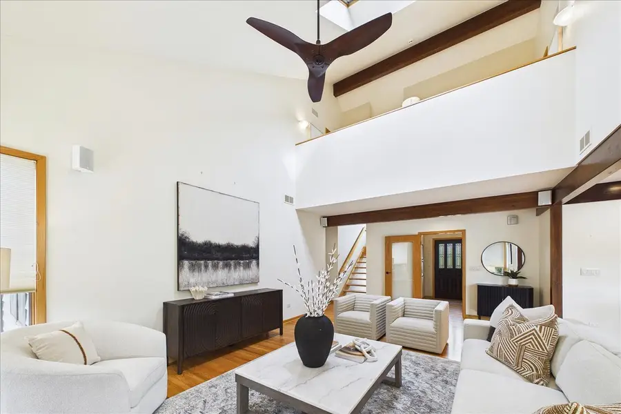 131 W Everett Road, Lake Forest, IL 60045 - #2