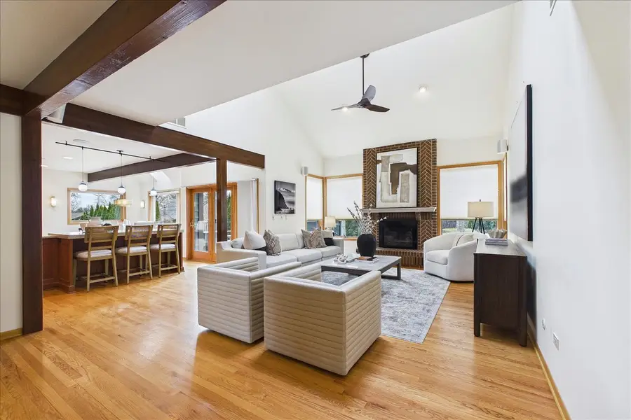 131 W Everett Road, Lake Forest, IL 60045 - #3