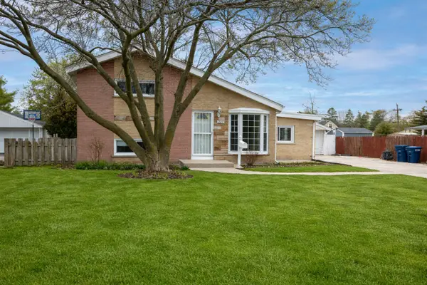 327 Morse Drive, Northlake, IL 60164