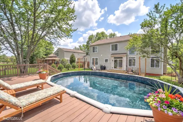 617 Carnation Drive, Oswego, IL 60543