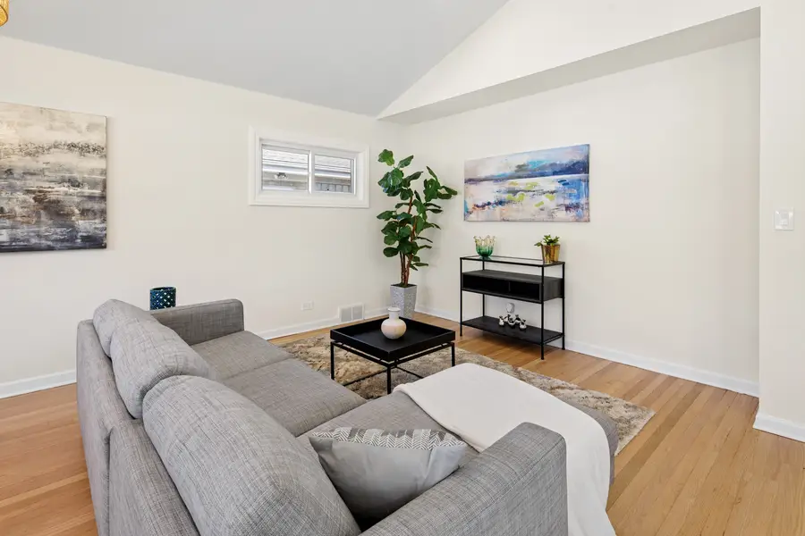 6221 N La Crosse Avenue, Chicago, IL 60646 - #3