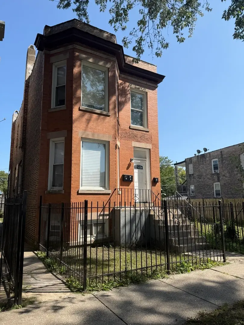 625 N Monticello Avenue, Chicago, IL 60624 - #1