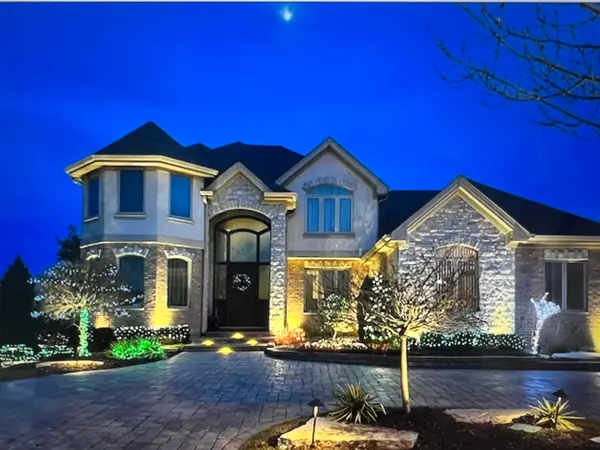 525 Senon Drive, Lemont, IL 60439