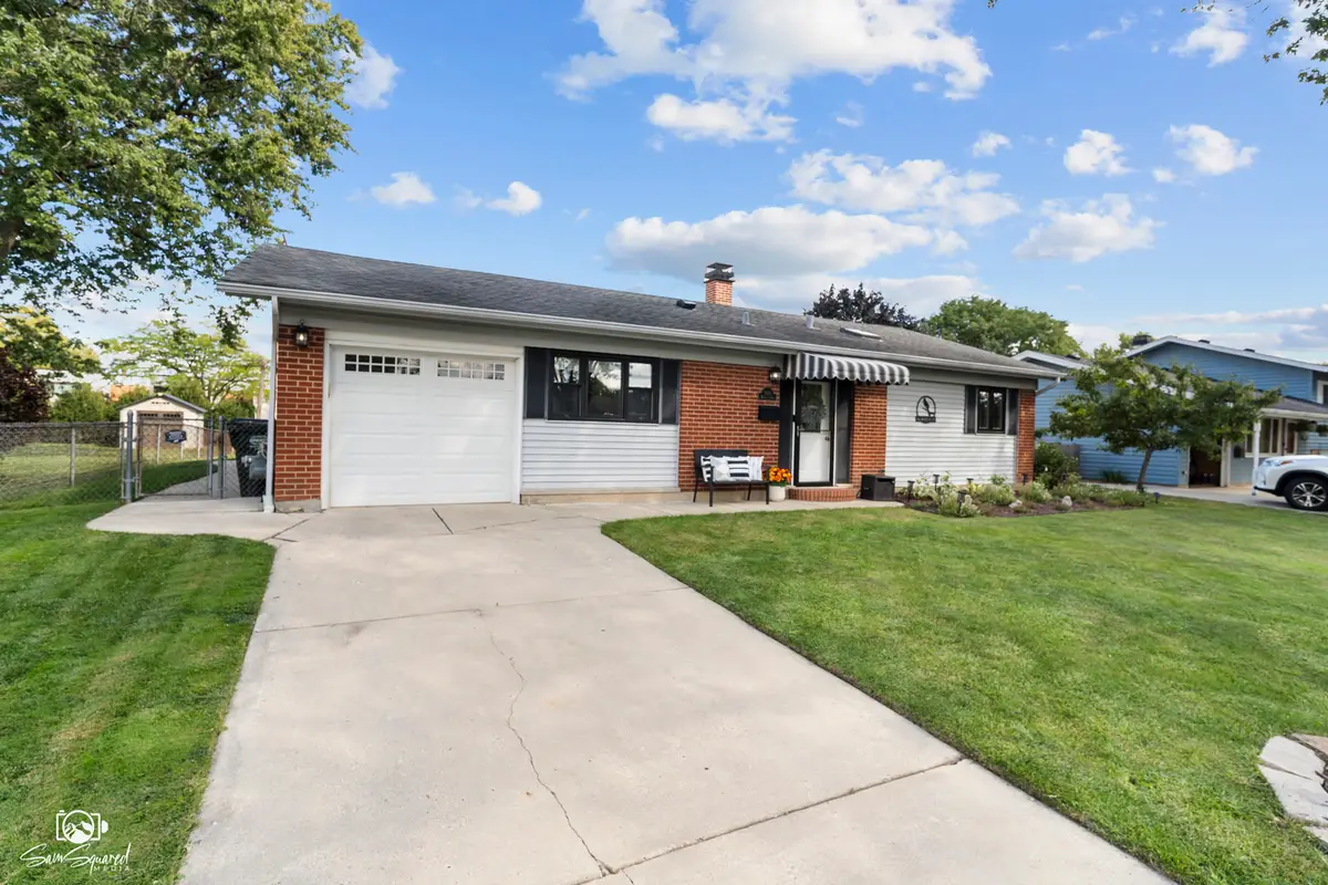 945 Morton Street, Hoffman Estates, IL 60169 - #1