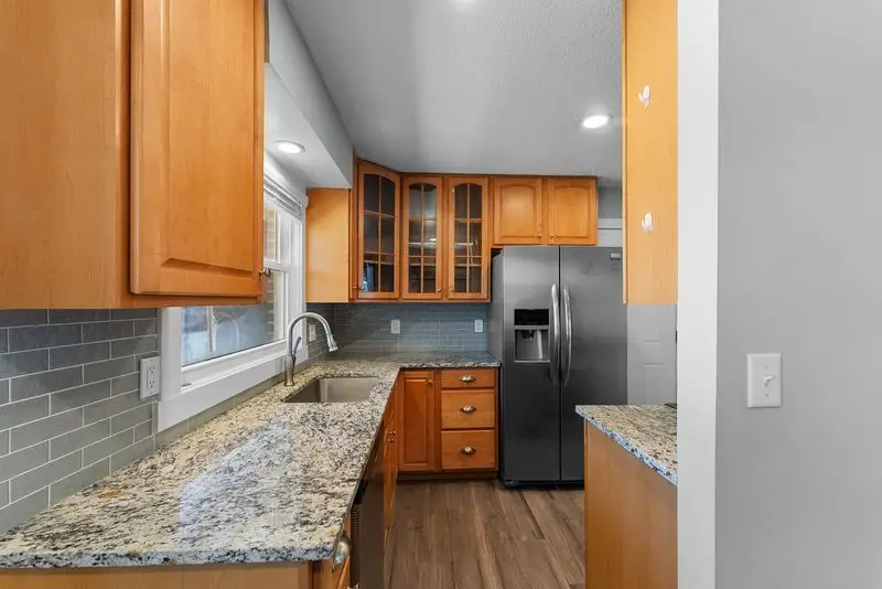 2913 Avalon Drive, Bettendorf, IA 52722 - #3