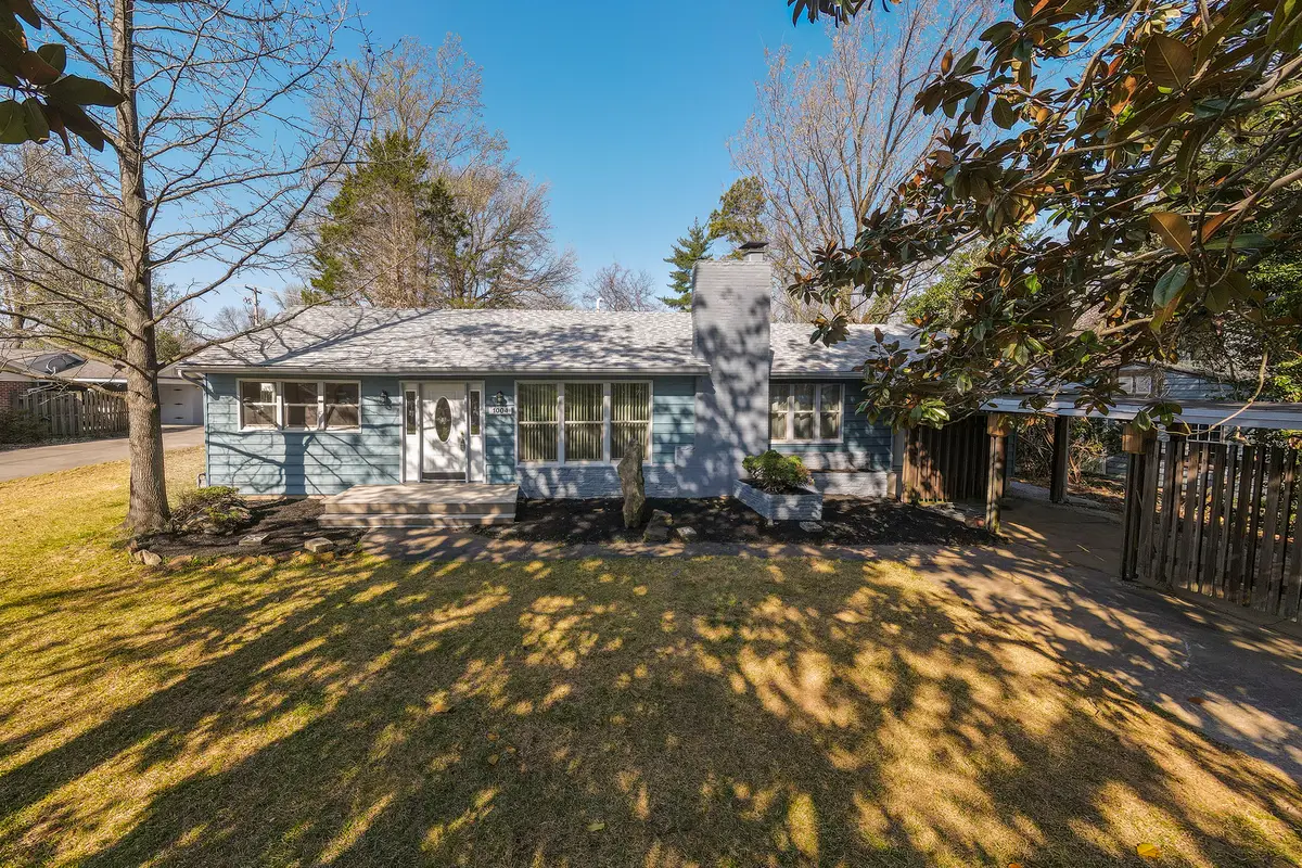 1004 S Taylor Drive, Carbondale, IL 62901 - #1