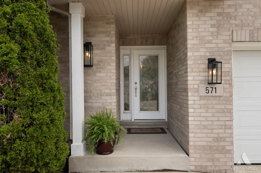 571 N Veterans Parkway, Addison, IL 60101 - #3