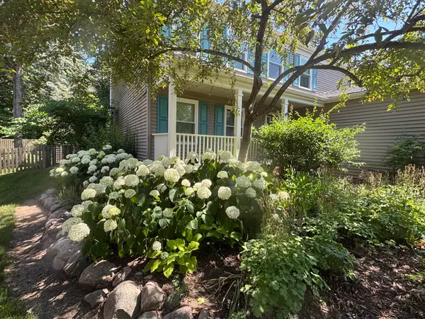 635 Kingsbury Court, Batavia, IL 60510