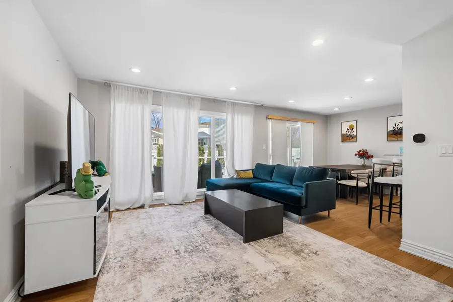 3134 Maple Leaf Drive, Glenview, IL 60026 - #2