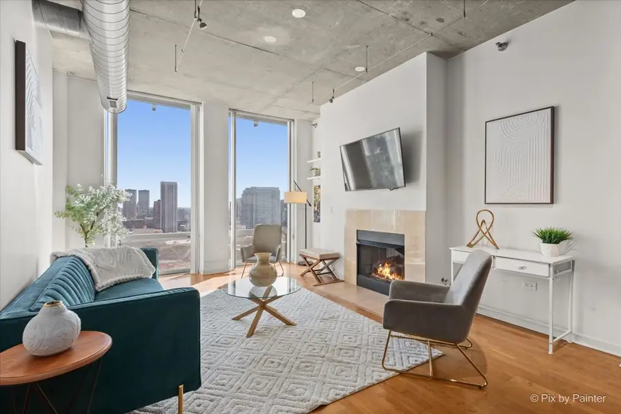 700 N Larrabee Street #1811, Chicago, IL 60654 - #3