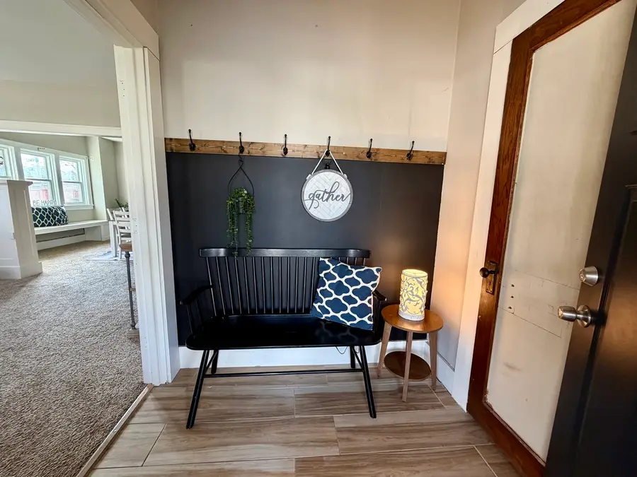 806 N 3rd Street, Clinton, IA 52732 - #2