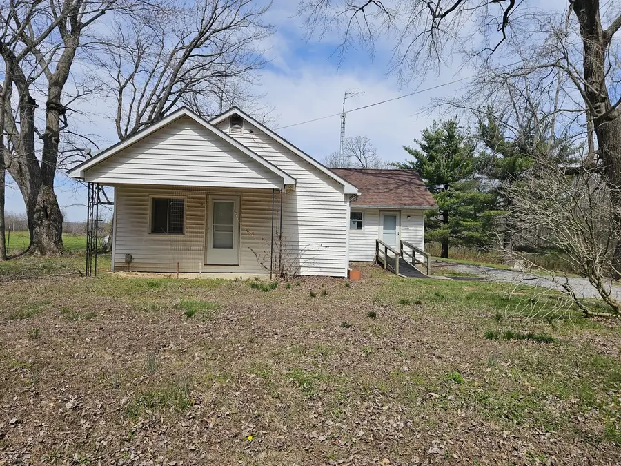 14104 E Game Farm Road, Mount Vernon, IL 62864 - #2