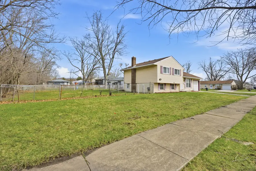 105 E Center Street, Glenwood, IL 60425 - #2