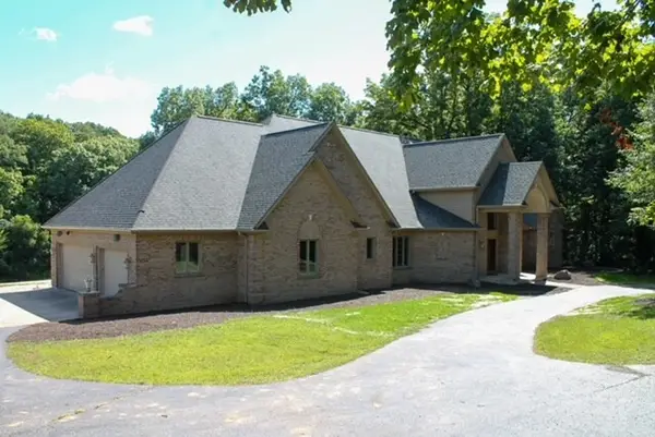 54 Woodland Drive, Yorkville, IL 60560