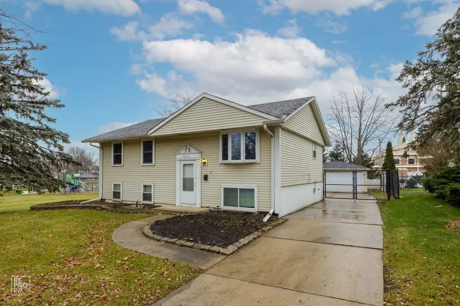 1013 Sunnydale Boulevard, Streamwood, IL 60107 - #3