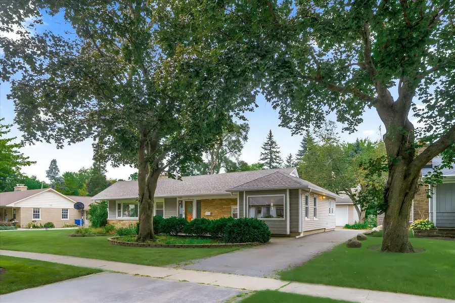 1211 James Street, Geneva, IL 60134 - #2