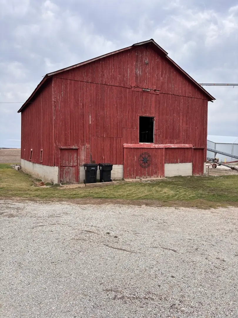 5429 Columbia Road, Heyworth, IL 61745 - #2