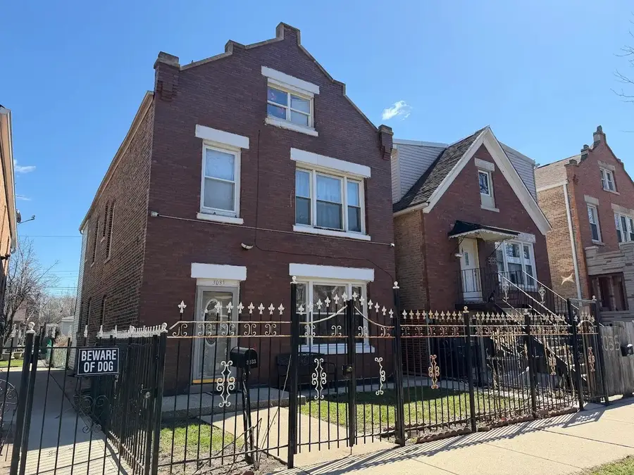 3033 S Kenneth Avenue, Chicago, IL 60623 - #3