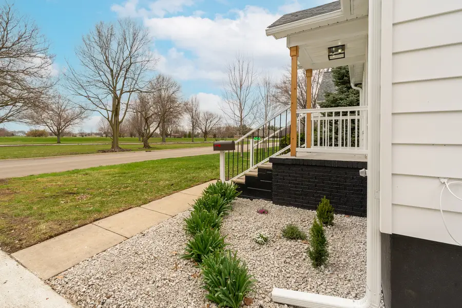 1530 Chartres Street, Lasalle, IL 61301 - #3