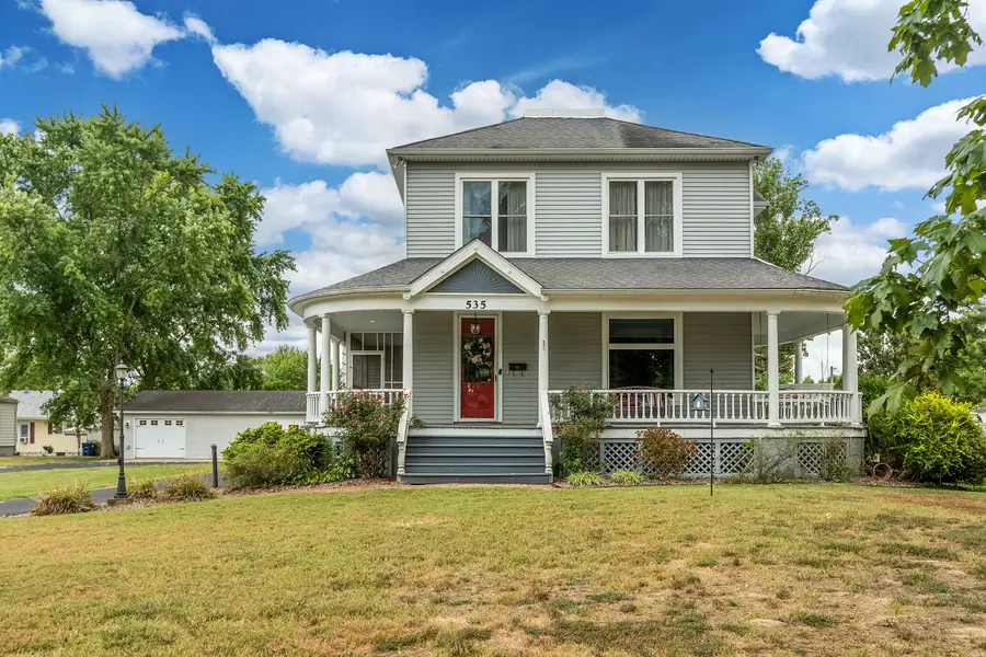 535 E Main Street, Du Quoin No 8, IL 62832 - #3