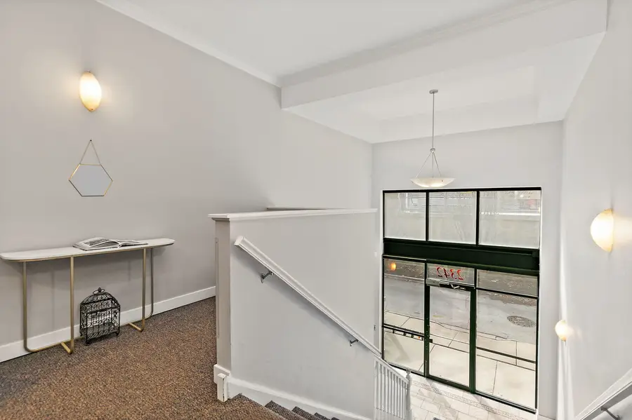2342 W Bloomingdale Avenue #208, Chicago, IL 60647 - #3