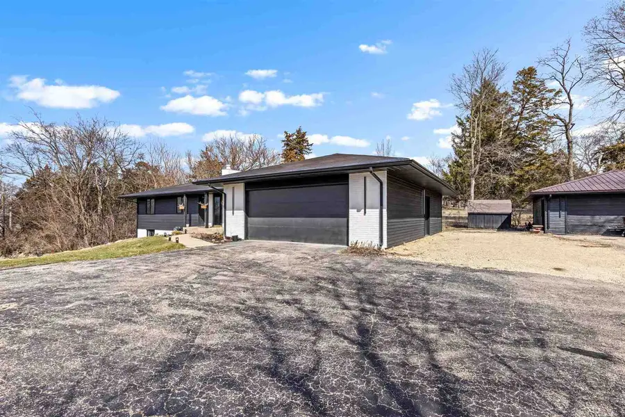 7010 Prairie Hill Road, South Beloit, IL 61080 - #2