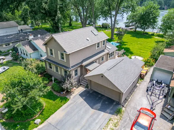 3315 S Riverdale Road, McHenry, IL 60051
