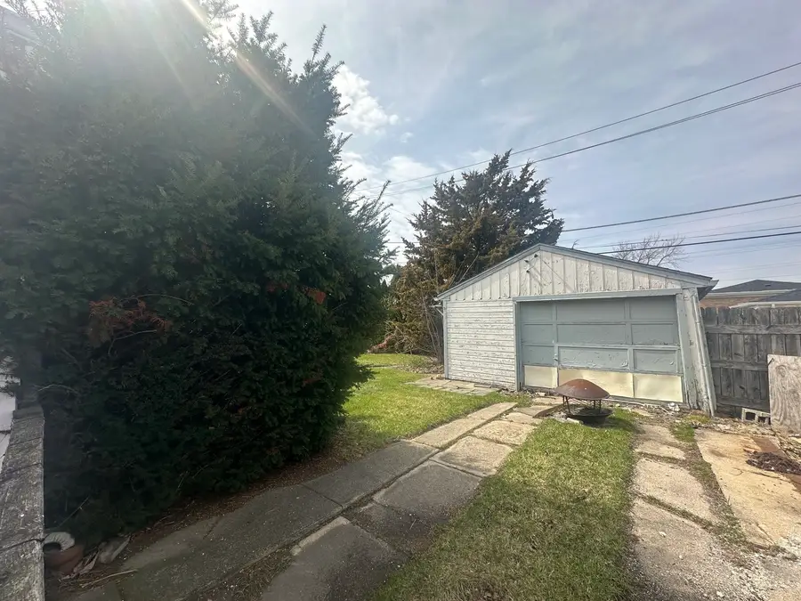 7712 New Castle Avenue, Burbank, IL 60459 - #2