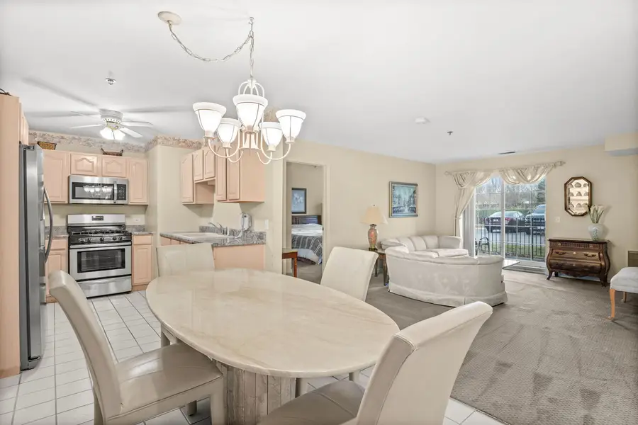 115 Hunt Club Drive #114N, Saint Charles, IL 60174 - #2