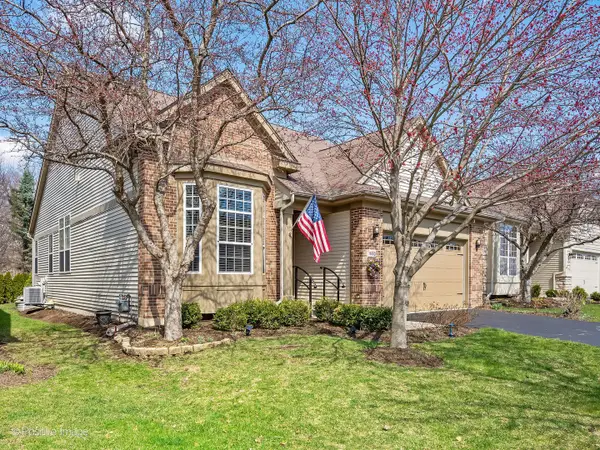 1660 Briarheath Drive, Aurora, IL 60505