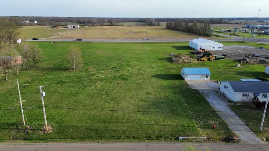 000 W 12th Street, Flora, IL 62839 - #2