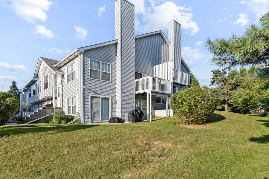 1002 Castleshire Drive, Woodstock, IL 60098 - #2