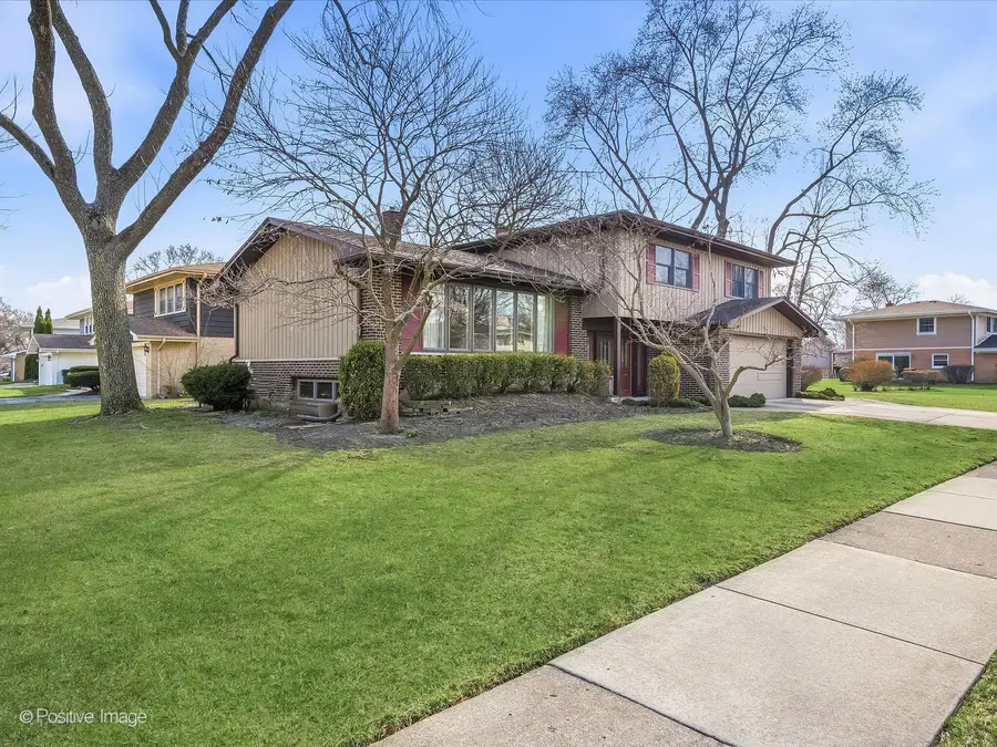 703 E Redwood Lane, Arlington Heights, IL 60004 - #2