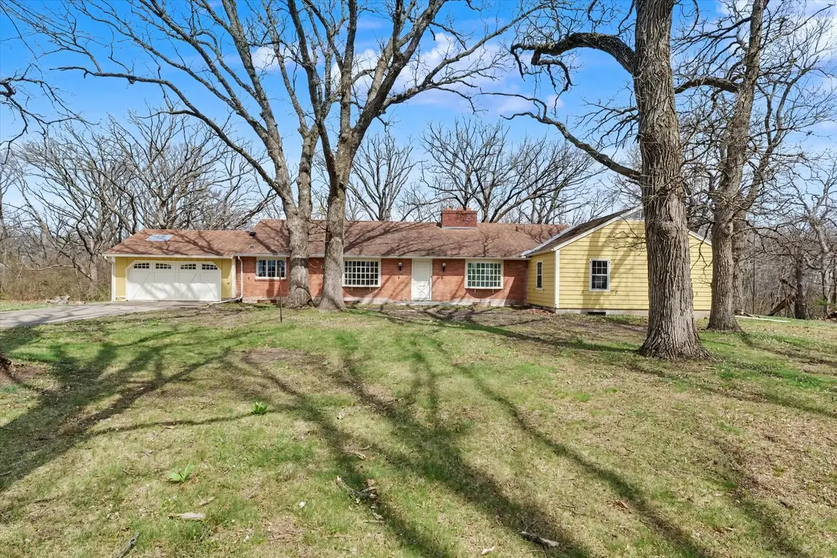 404 Oak Drive, Roberts, IL 60962 - #1